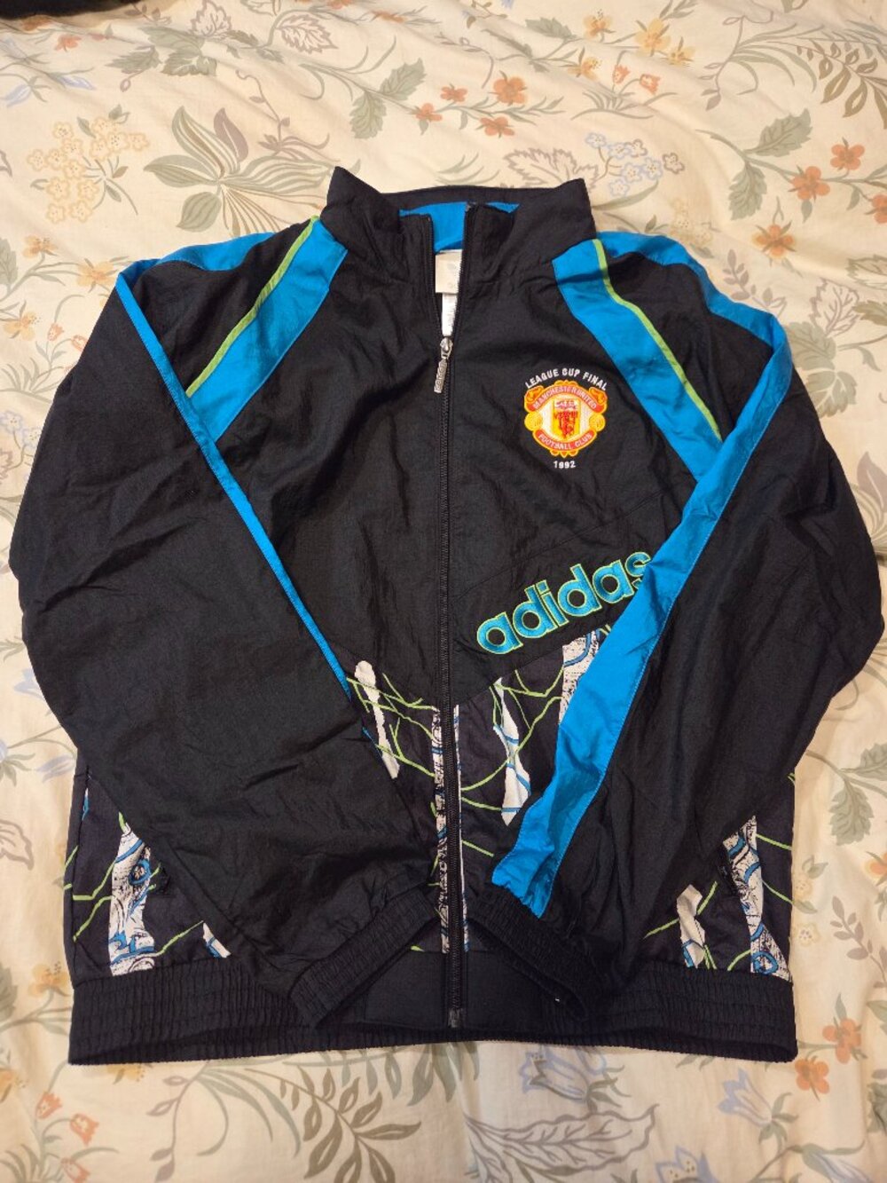 BNWT Adidas Manchester United Jacket KD5815 1992